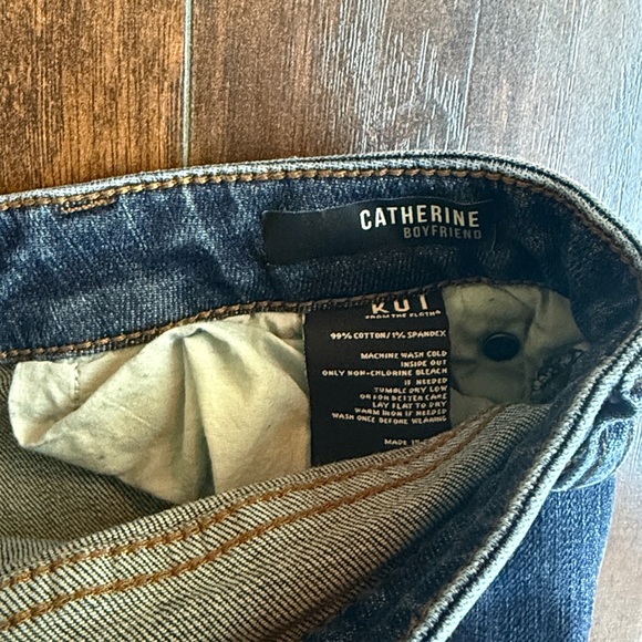 Kut from the Kloth Catherine Boyfriend Jean Size 8 (I24) - Picture 9 of 10